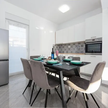 Azeret Zadarvillas Maslenica