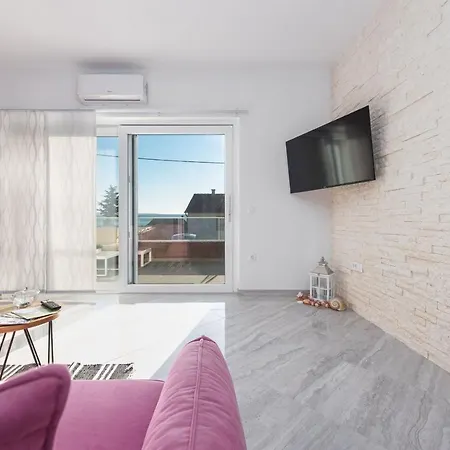 Azeret Zadarvillas * Maslenica