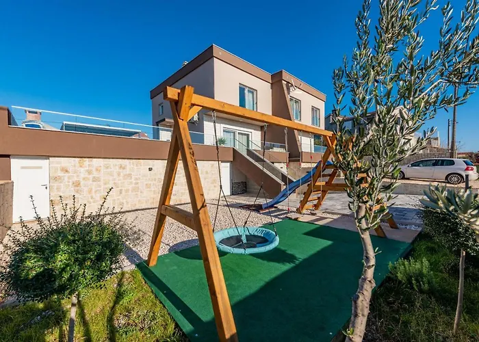 וילה Azeret Zadarvillas