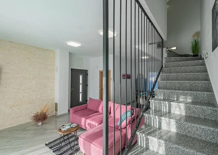 וילה Azeret Zadarvillas מסלניקה