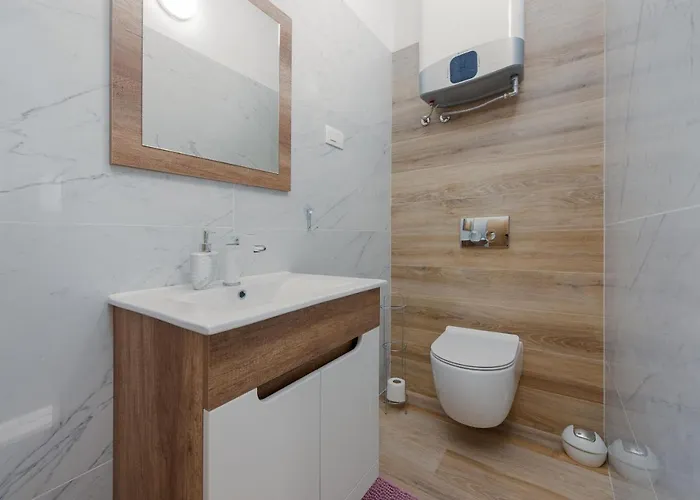 Azeret Zadarvillas * מסלניקה