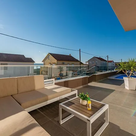 Azeret Zadarvillas Villa