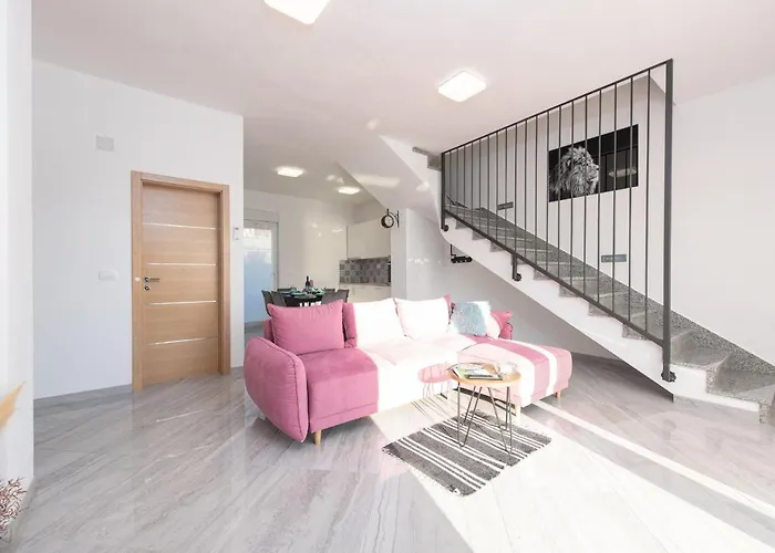 فيلة Azeret Zadarvillas ماسلينتسا